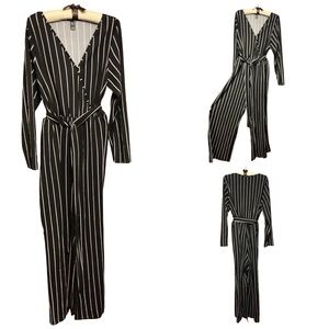 🚨Final Sale🚨 NIB Emery Rose Long Sleeve Black/White Jumpsuit Size 2XL